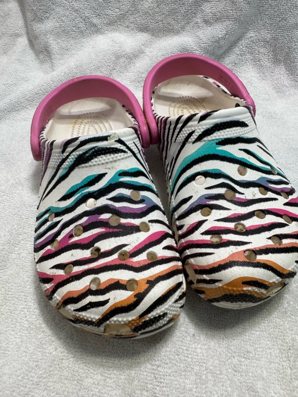 CROCS Kids White Zebra Print Clogs with Pink Strap and Multicolor Stripes